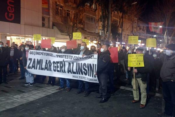 Maltepe'de düzenlenen 'Geçinemiyoruz' eylemi