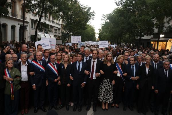 Fransa'da İsrail'e destek yürüyüşü