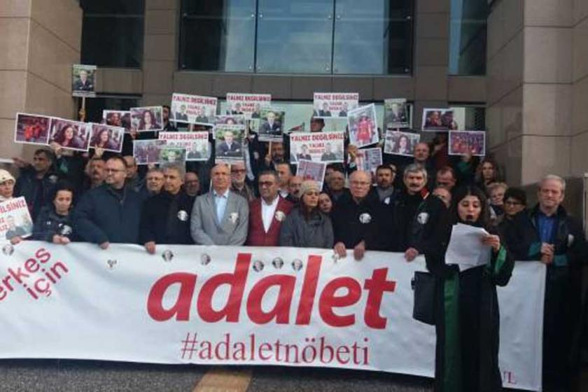 Adalet Nöbeti: İçerideki arkadaşlarımız da yanımıza gelecek