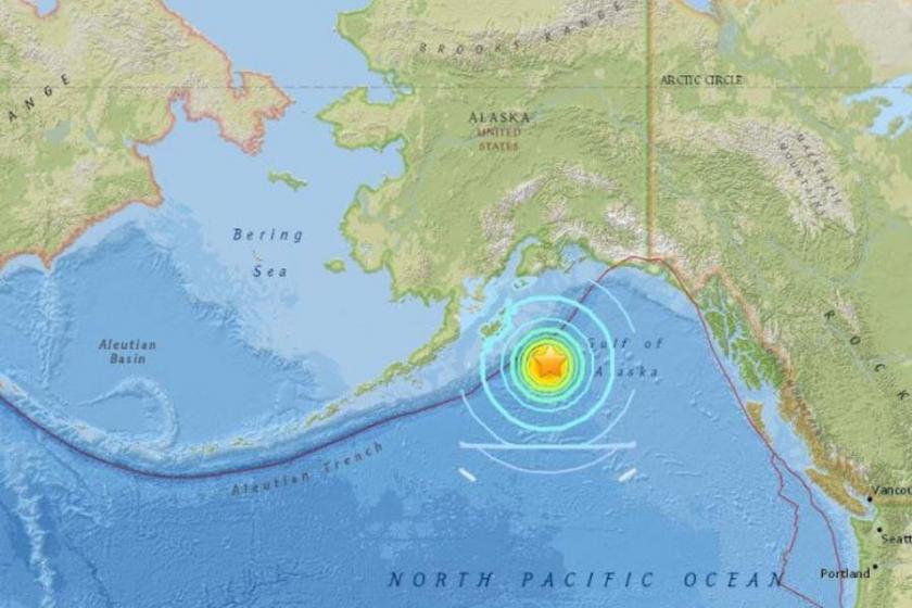 Alaska'da 7.9 büyüklüğünde deprem: Tsunami alarmı verildi