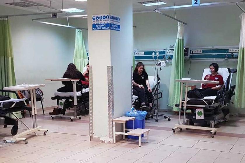 Boya kokusu nedeniyle 8 öğrenci hastaneye kaldırıldı