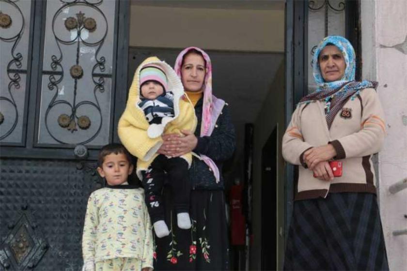 Van’da depremzedeler kömür yardımı bekliyor