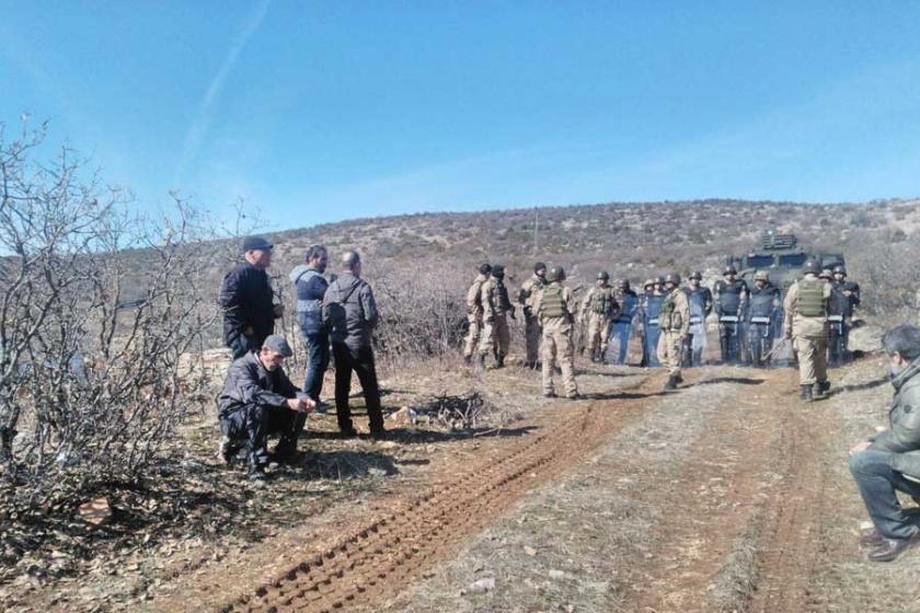 Köylülerin tepkisi taş ocağını geçici süreliğine durdurdu