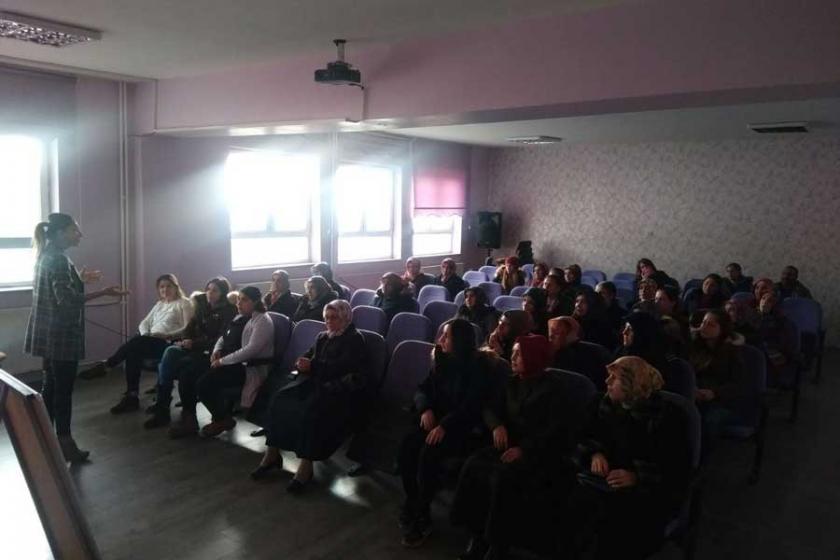 Kocaeli'de çocuklarla etkili iletişim semineri