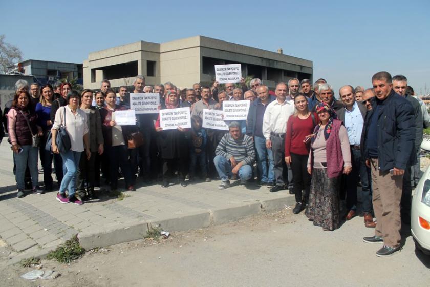 Özbucak Tekstil işçileri, 10 yıldır alacaklarının peşinde