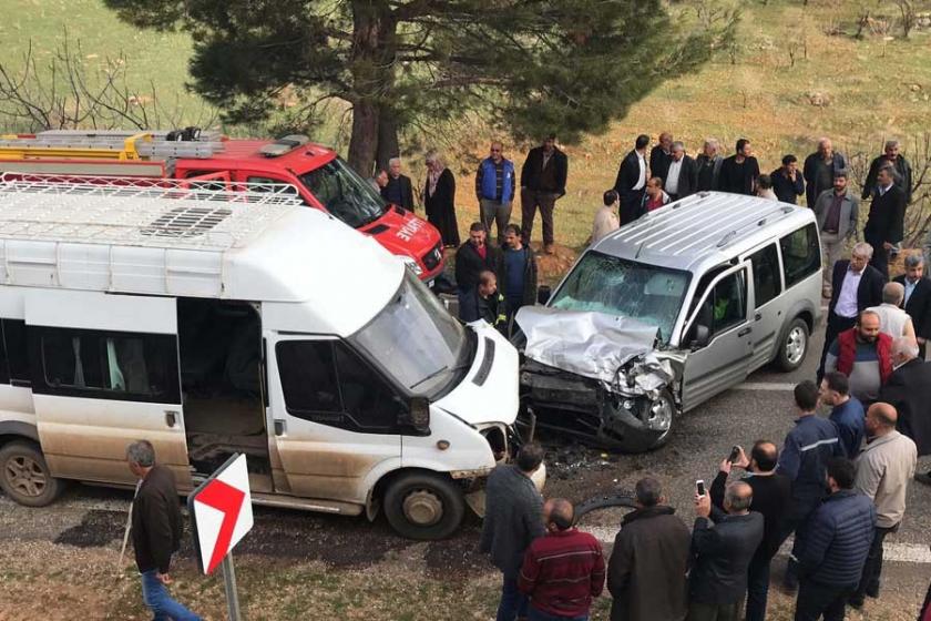 İşçi servisi kaza yaptı: 1 ölü 13 yaralı