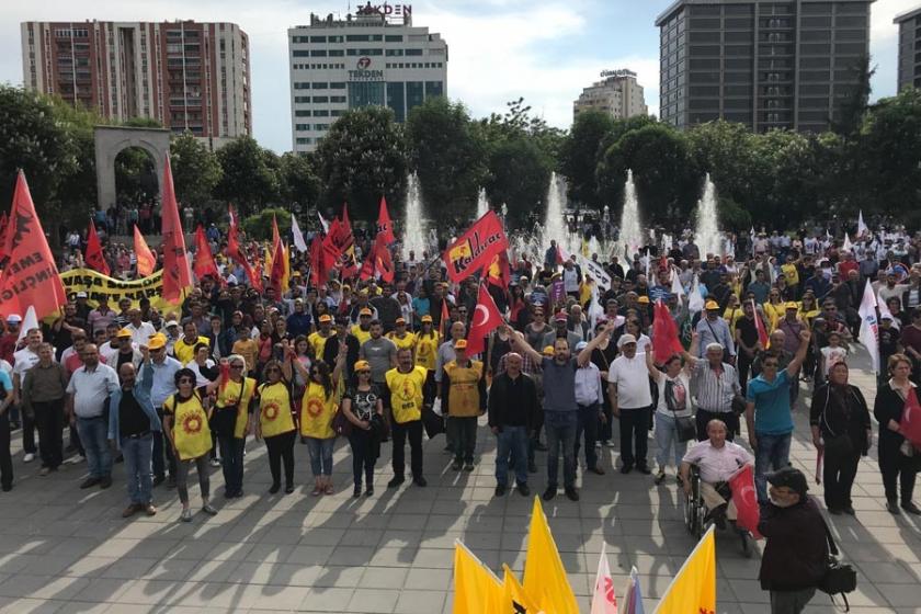 Şu sendikacılara bakar mısınız biz işçiler ile hiç alakaları yok!