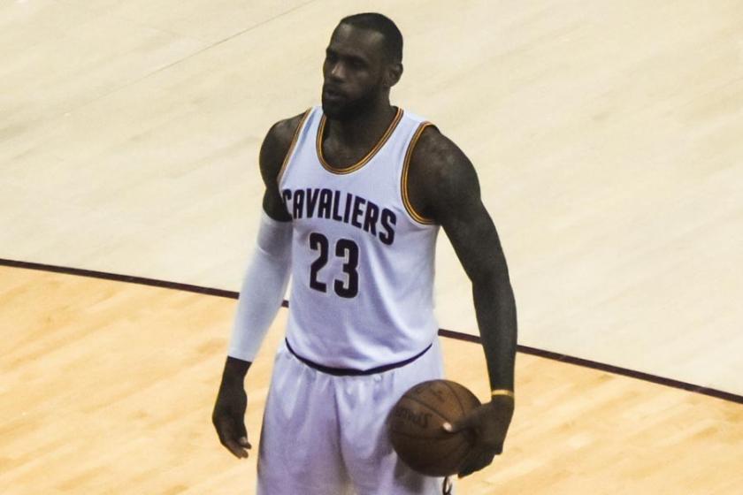 LeBron James 46 sayı attı, seri eşitlendi: 3-3