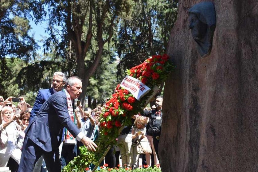 Muharrem İnce Anneler Günü'nde Zübeyde Hanım'ın mezarını ziyaret etti