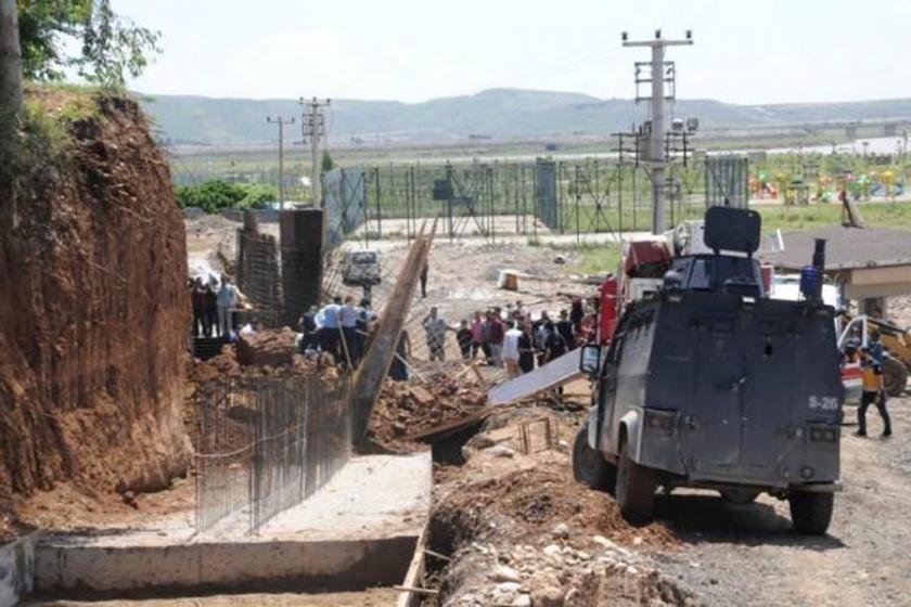 Cizre’de göçük: 2 işçi yaralandı