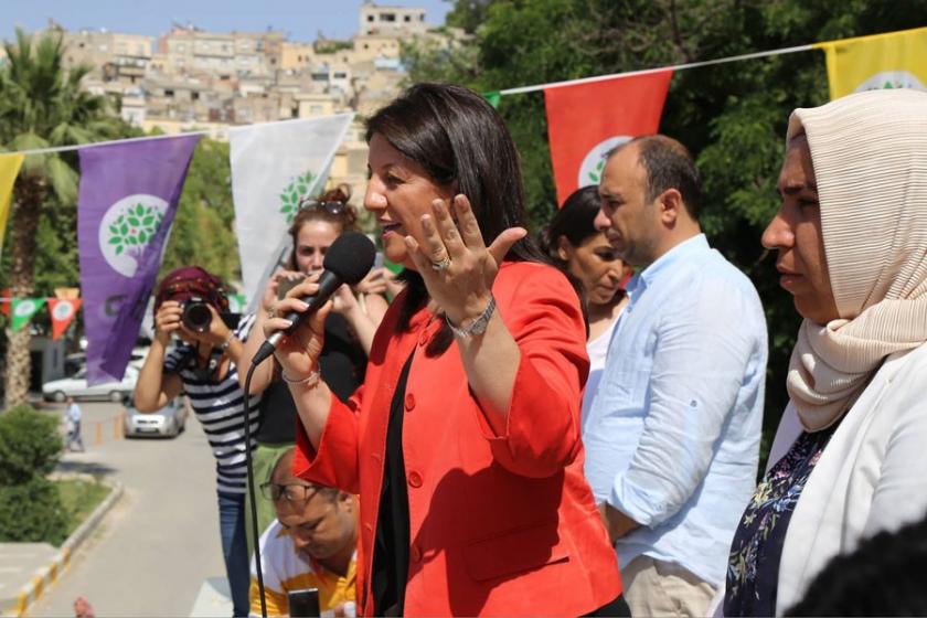 Urfa'da konuşan Pervin Buldan: AKP düştü düşecek