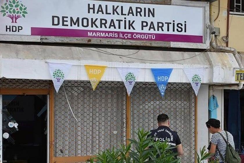 Marmaris'te HDP seçim bürosuna taşlı saldırı