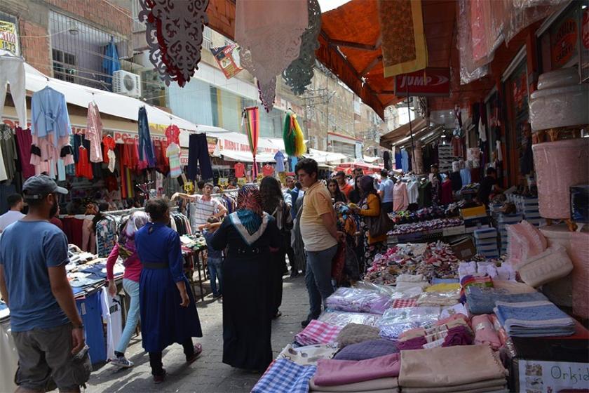 Ekonomik durgunluk bayram alışverişini de vurdu: Para yok, bayram yok