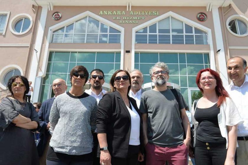 Gazeteci Çiğdem Toker’in davası 6 Aralık’a ertelendi