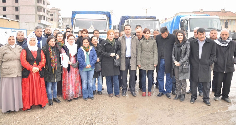 Belediye eş başkanları Kobanê’ye geçti