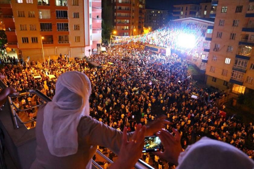 HDP Diyarbakır vekilleri halka seslendi: Bizi önemli görevler bekliyor