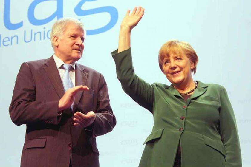 Almanya’da İçişleri Bakanı'nın yılan hikayesine dönen istifası