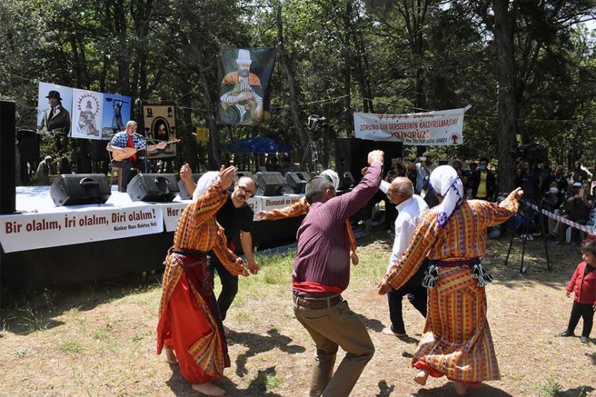 Pir Sultan Abdal, köyünde anıldı