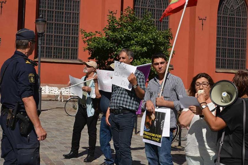 Türkiye’nin iadesini istediği Cemal Deniz için Stockholm’de eylem