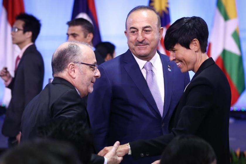 Mevlüt Çavuşoğlu, ABD Dışişleri Bakanı Pompeo ile görüştü