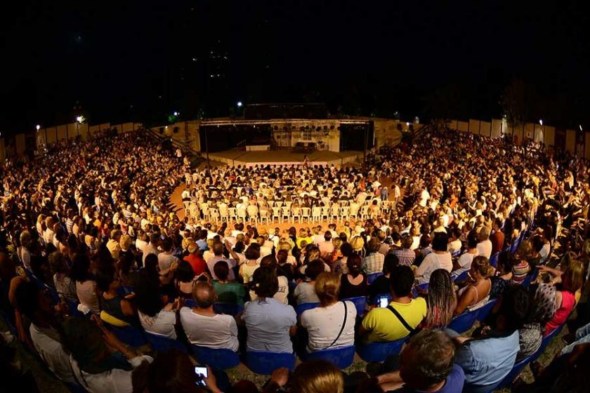 Kadıköy Tiyatro Festivali devam ediyor 