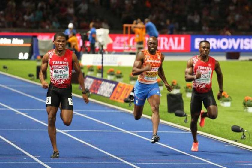 Jak Ali Harvey, erkekler 100 metre finalinde bronz madalya kazandı