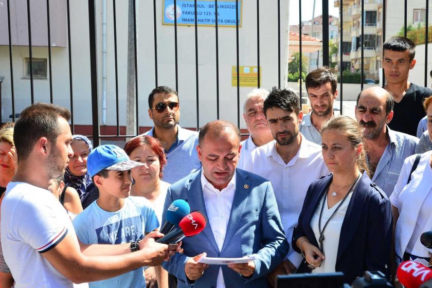 Beylikdüzü Belediyesi’nin okullarda yaptığı tadilatlar durduruldu