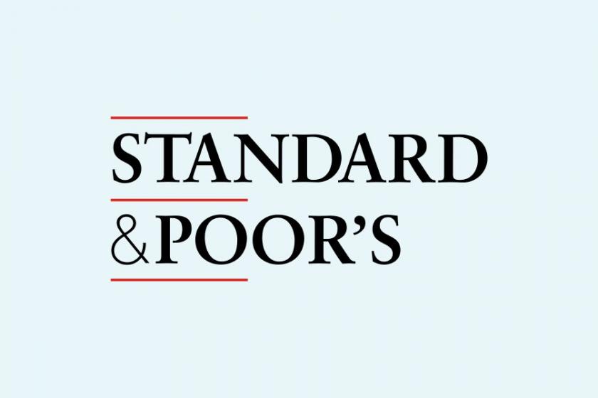 Standard & Poor's ve Moody's Türkiye'nin kredi notunu düşürdü