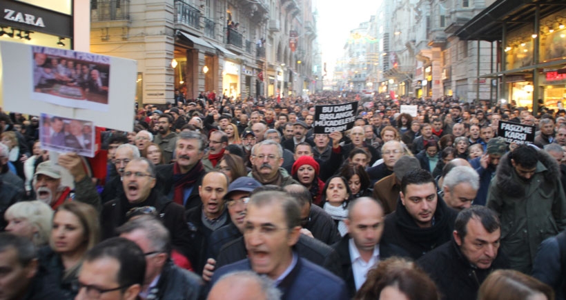 Polis devleti paketine karşı omuz omuza yürüyüş!