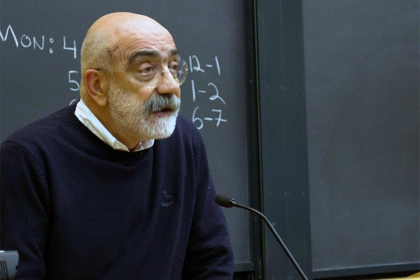 Ahmet Altan’ın yargılandığı dava ertelendi