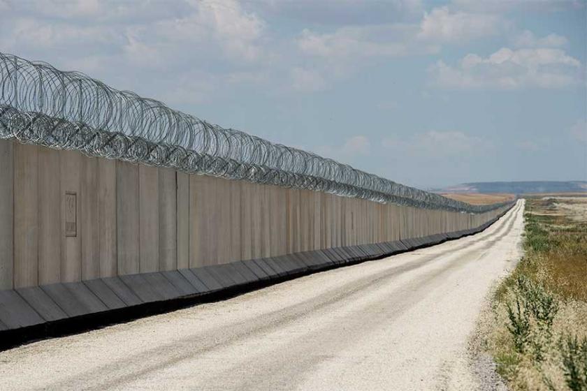 Kilis'te askeri araç devrildi: 8 yaralı