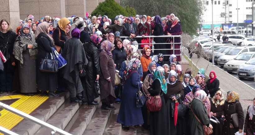 İzmir Adliyesi içinde ve etrafında basın açıklaması yasaklandı