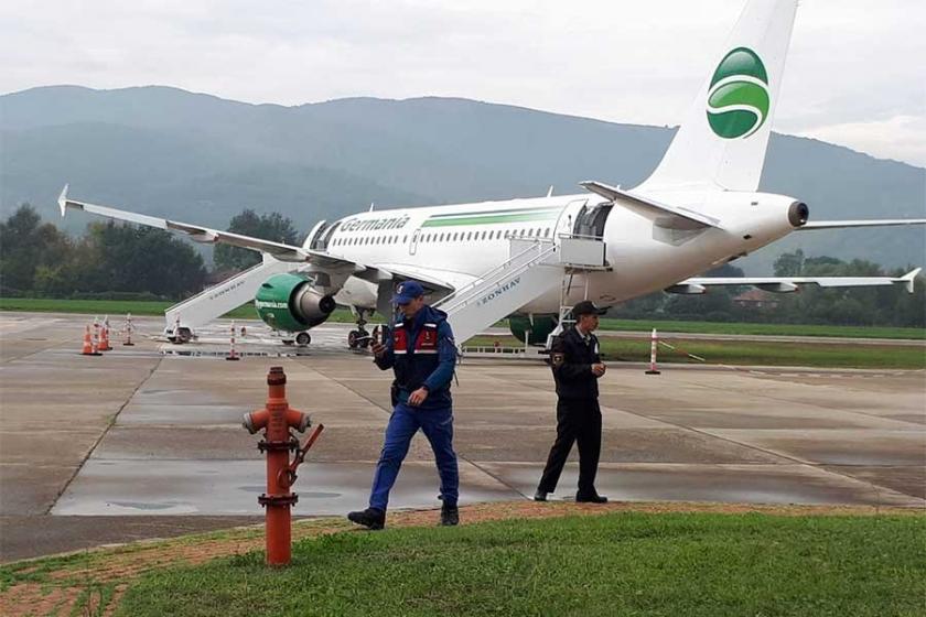 Zonguldak'ta Alman yolcu uçağı pistten çıktı