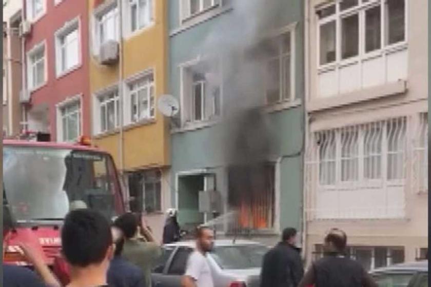 Fatih'te yangın: Mahsur kalan 4'ü çocuk 8 kişi kurtarıldı