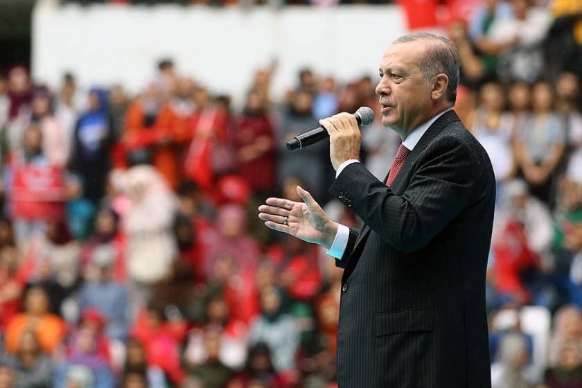 Erdoğan: Kandan başka vaadi olmayanların devrini kapatmaya var mısın?