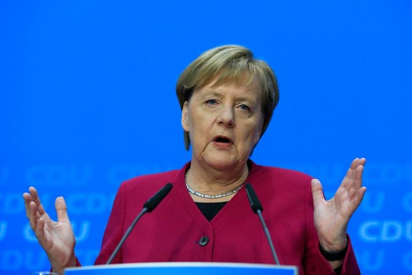 Merkel: Bırakma kararım beni uluslararası politikada zayıf düşürmez