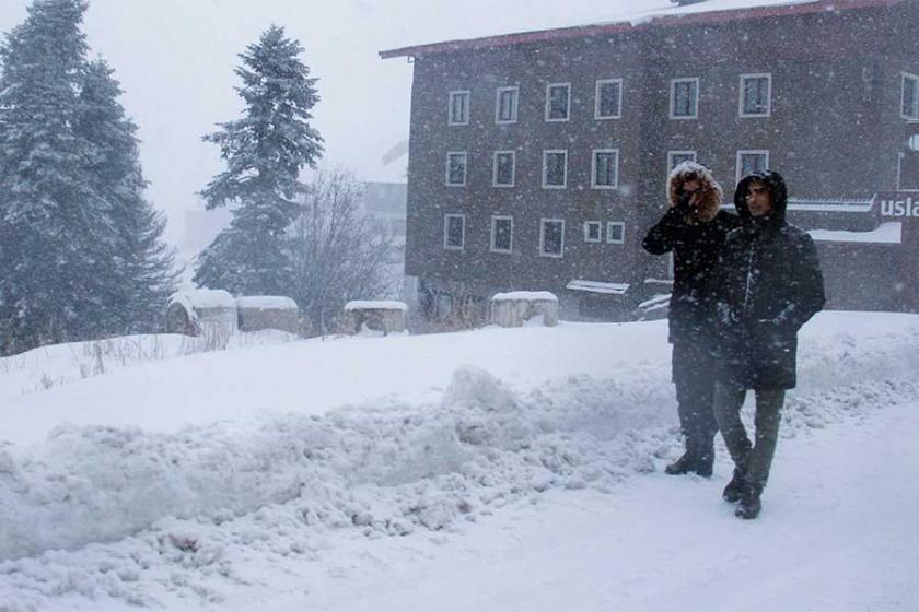 Uludağ ve Bolu Dağı'nda kar etkili oluyor