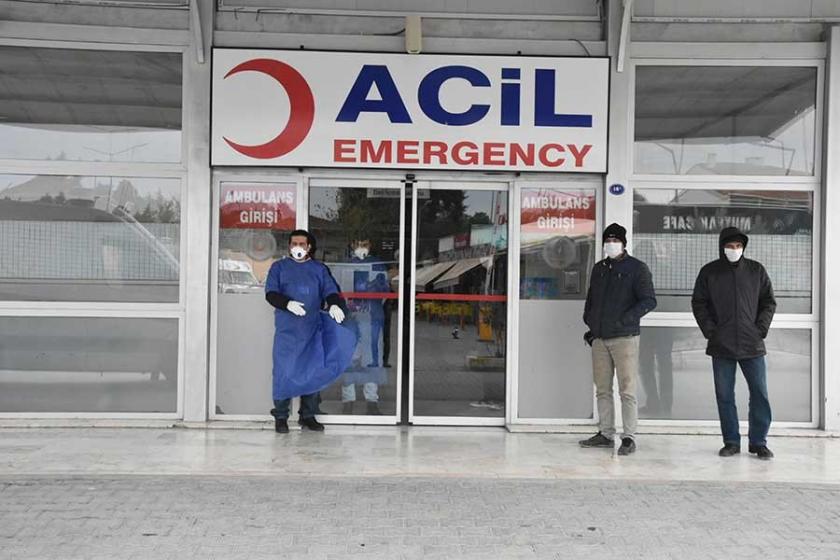 Samsun'da hasta yakını, acil servis doktorunu darbetti