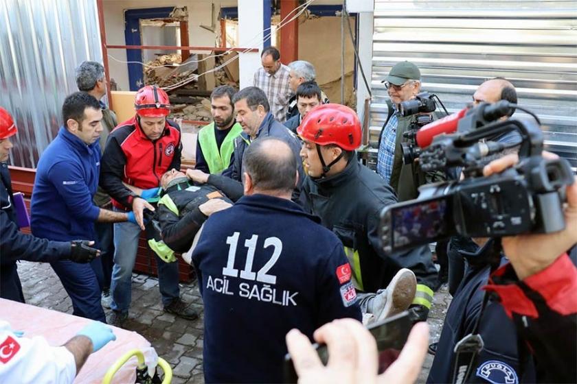 Bodrum'da tadilat yapılan binada çökme: 1'i ağır 5 işçi yaralı