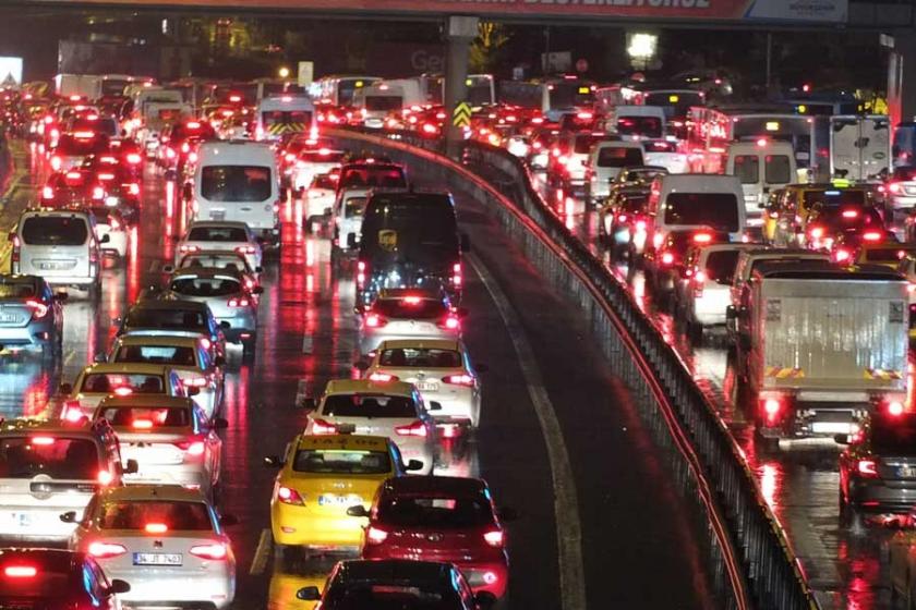 Ülke genelinde soğuk hava etkili oluyor, İstanbul'da kar başladı