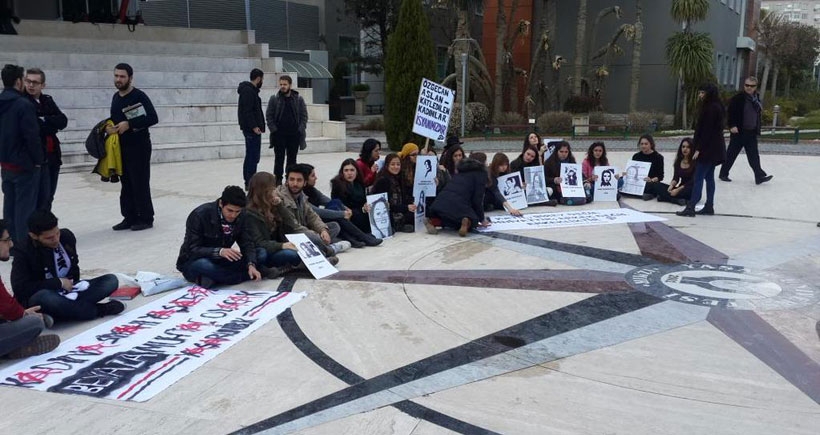 Yaşar Üniversitesi öğrencileri kadın cinayetlerini kınadı