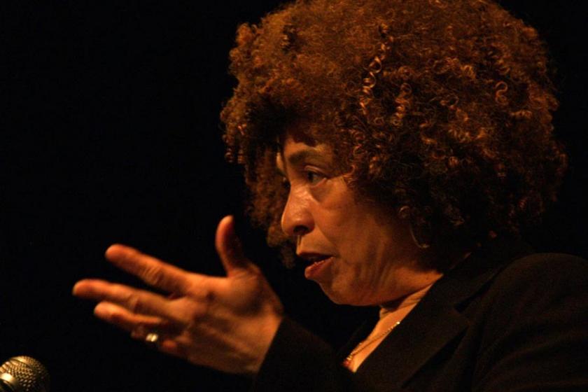 Angela Davis’e verilecek ödül, Filistin desteği nedeniyle iptal edildi