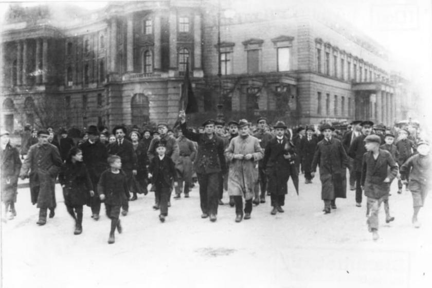 100. yılında Spartakist Ayaklanma ve Rosa Luxemburg’un katli