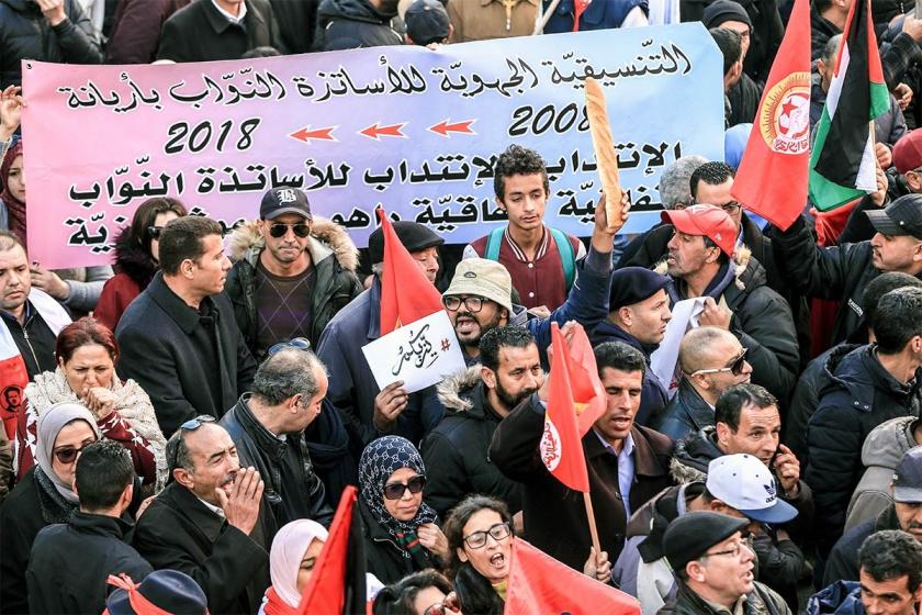 Tunus'ta kamu emekçileri grevde