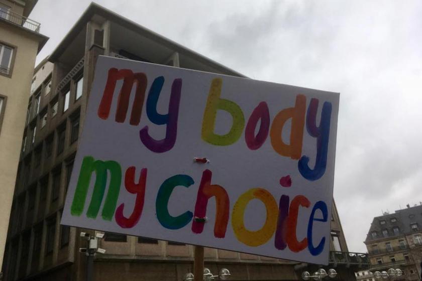 Kürtaj yasasına karşı Almanya'da eylem günü
