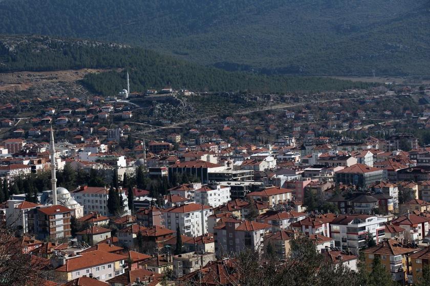 Bucak'taki salgında beş günde 2 bin 761 kişi hastanelere başvurdu