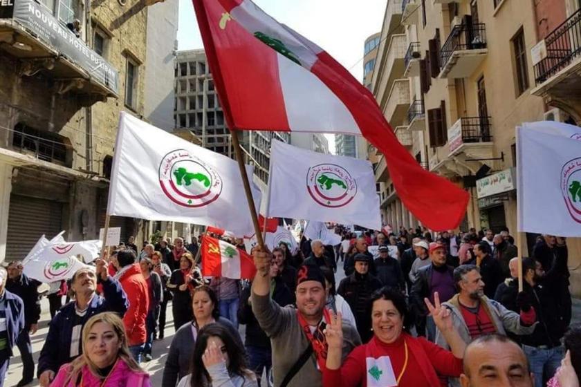 Beyrut’ta binler ‘hükümete güven yok’ dedi