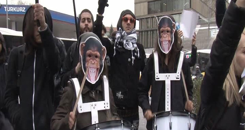 'Köpek Nüfusu Yönetimi' konferansı protesto edildi