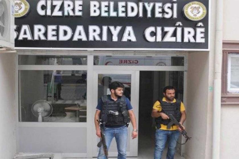 Cizre’de kayyım, belediye binasını kendisine devretmiş!