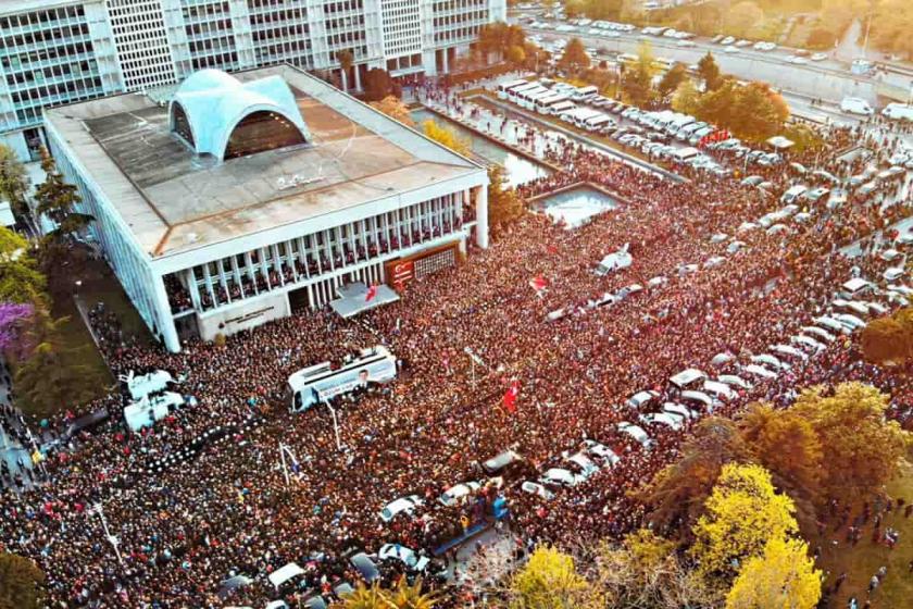 Bir halkın zaferle imtihanı